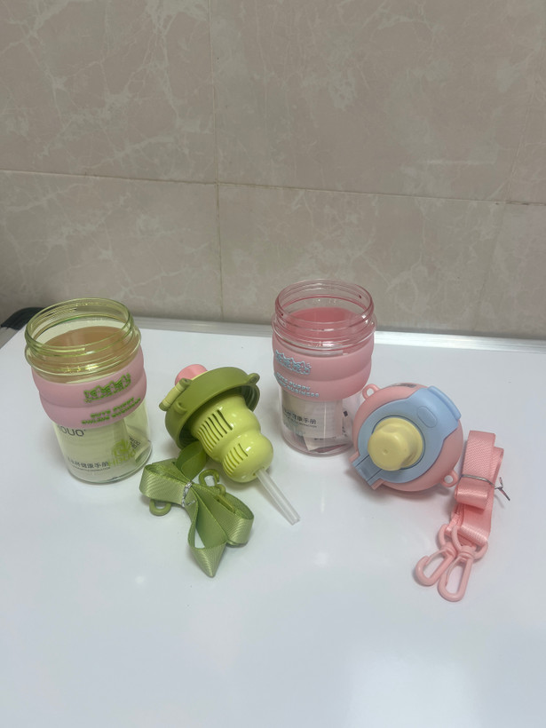 قمقمه هولیو کد ۲۵۲۵ برای اب گرم و سرد
